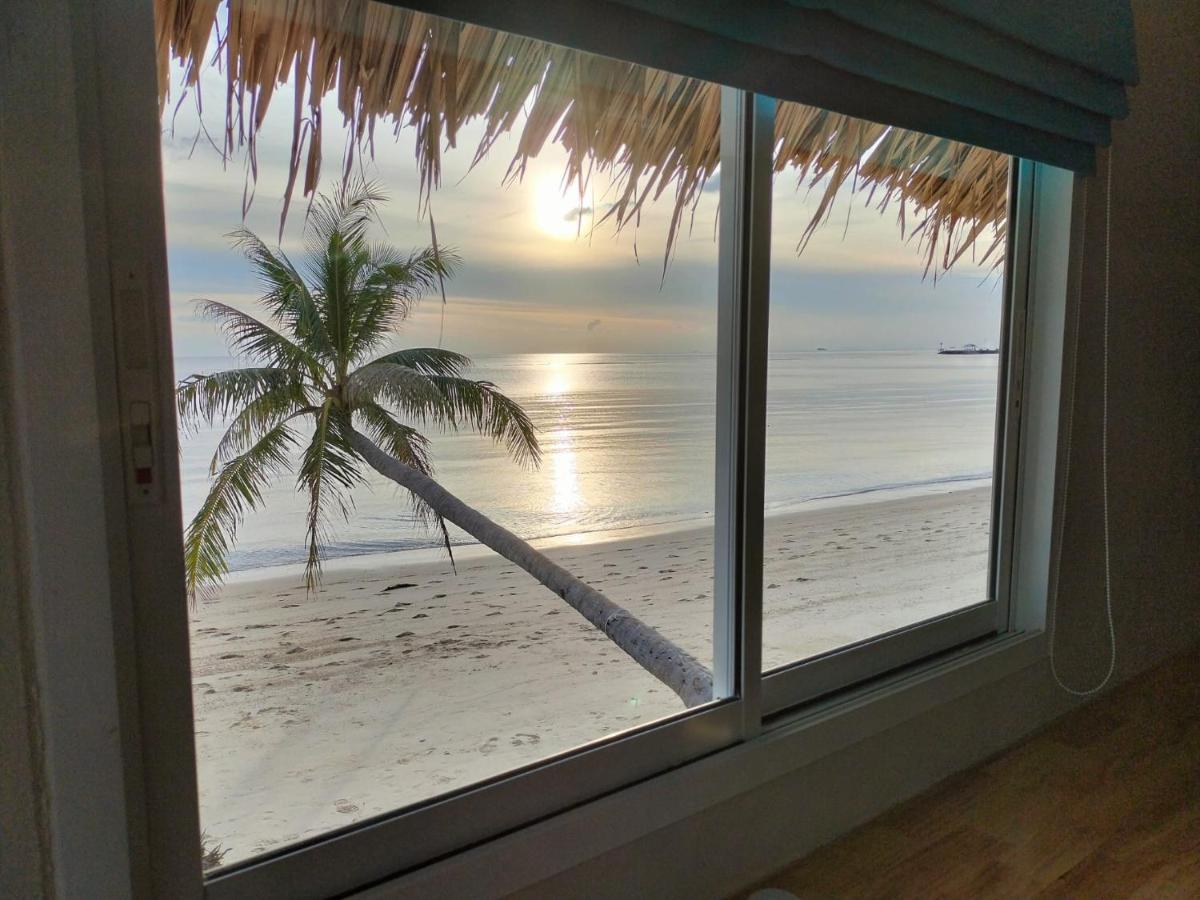 Sand Terrace Beach Bungalows บ้านใต้ ภายนอก รูปภาพ