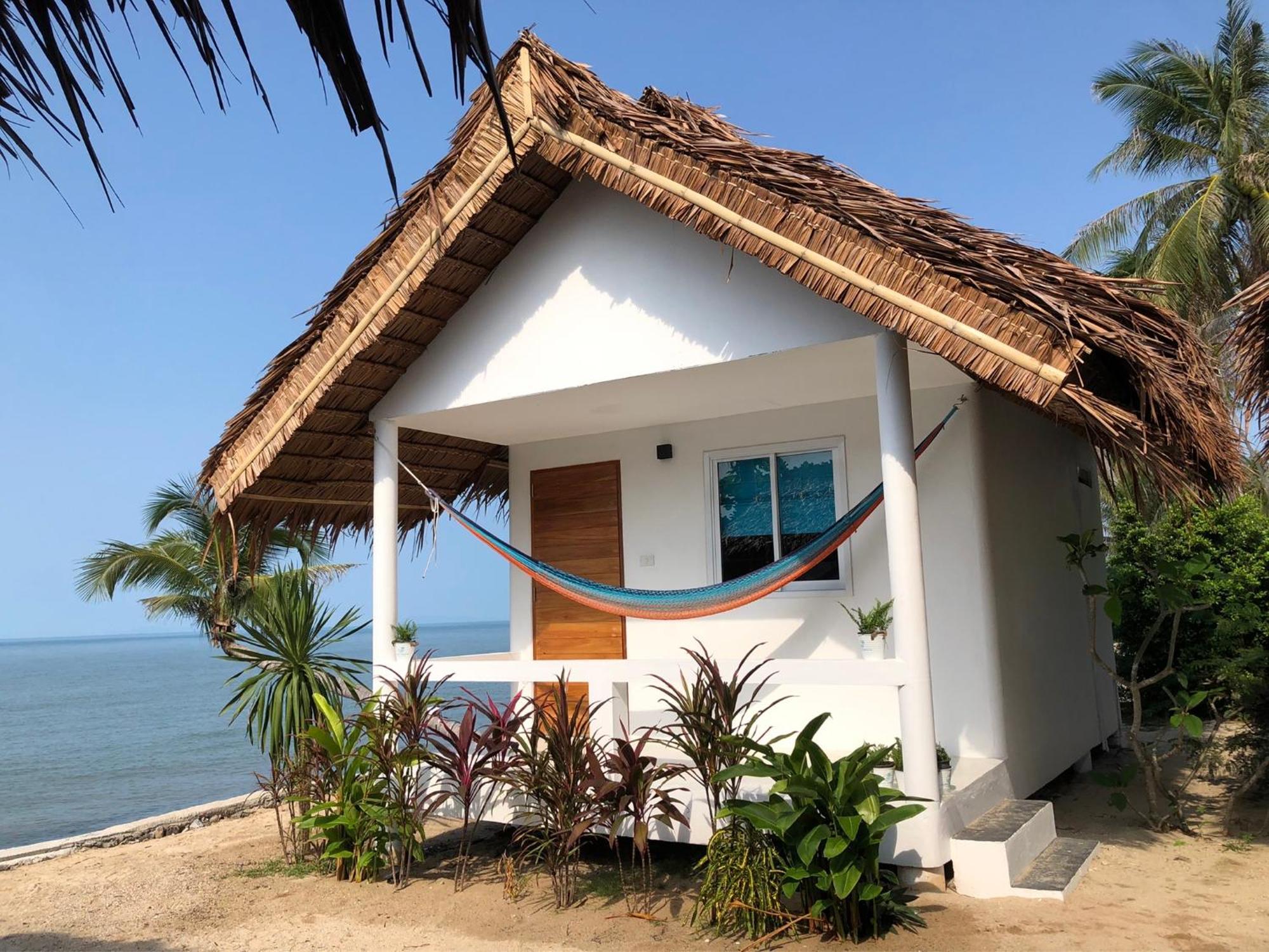 Sand Terrace Beach Bungalows บ้านใต้ ภายนอก รูปภาพ
