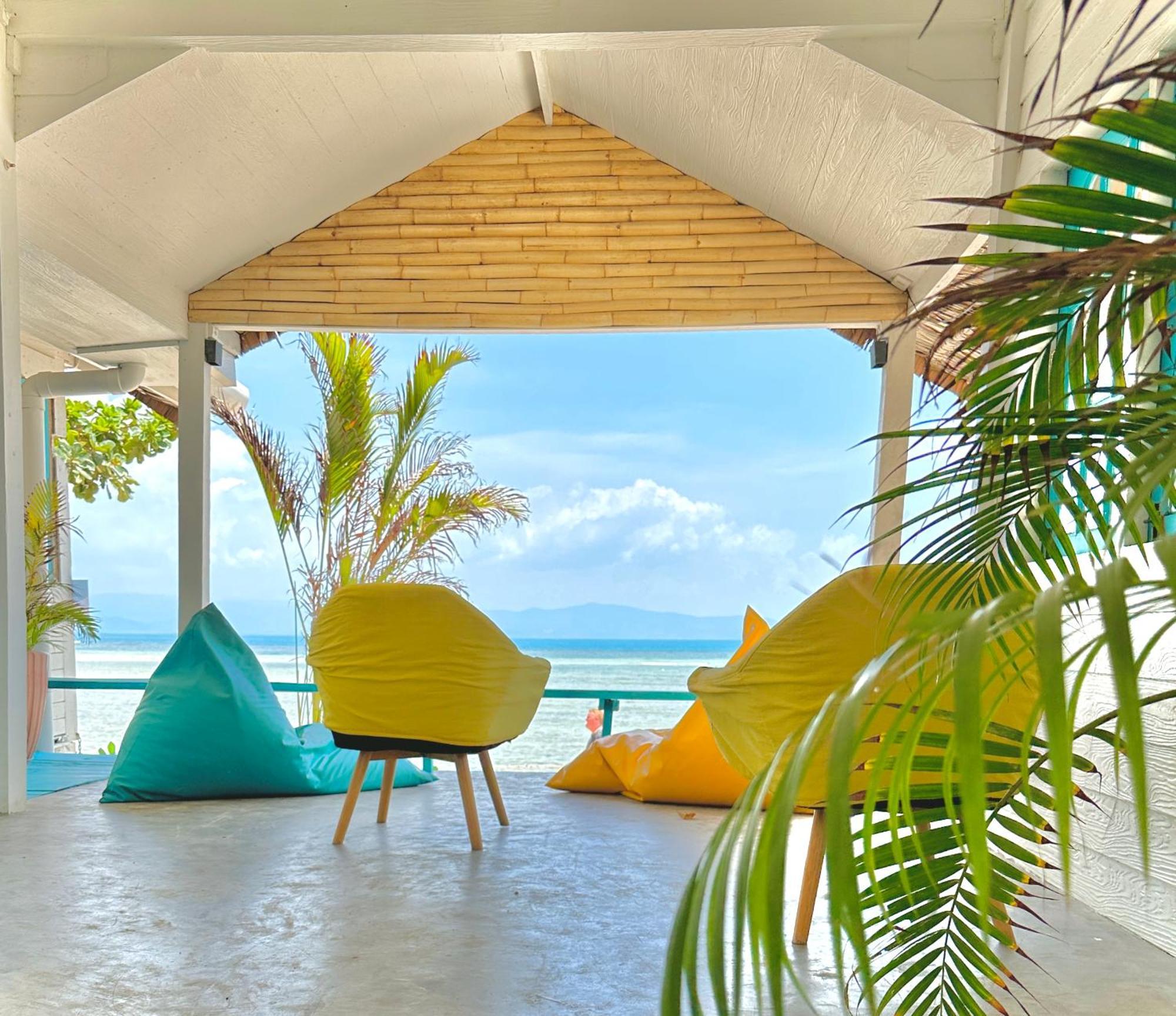 Sand Terrace Beach Bungalows บ้านใต้ ภายนอก รูปภาพ